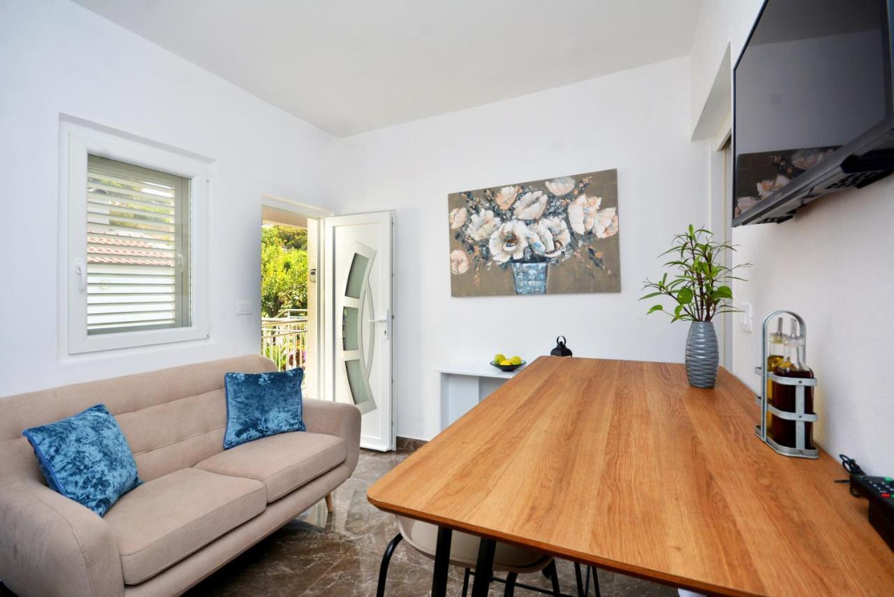 Apartment 'Mimo' In Milna - Hvar Esterno foto